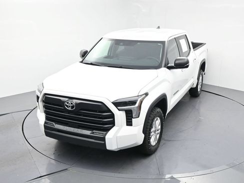 Used 2024 Toyota Tundra SR5 w/ SR5 Premium Package AWD/4WD image 23