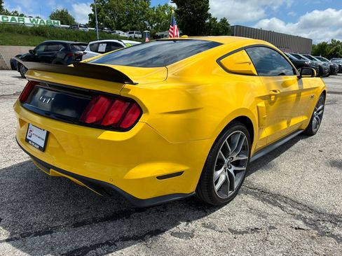 Used 2016 Ford Mustang GT Premium w/ Equipment Group 401A RWD image 3