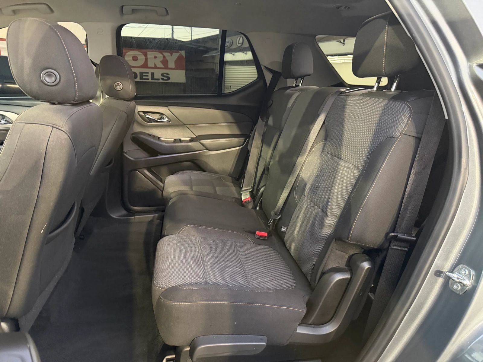 Used 2020 Chevrolet Traverse LS w/ LPO, Cargo Package FWD image 9