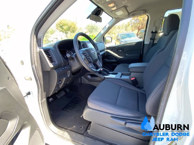 Used 2024 Nissan Frontier S AWD/4WD image 32