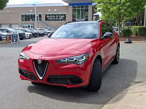 New 2024 Alfa Romeo Stelvio Ti image 3