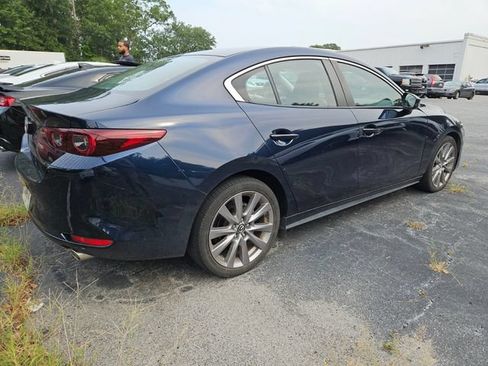 Used 2023 MAZDA MAZDA3 s FWD image 8