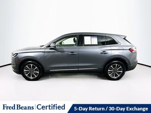 Used 2022 Lincoln Nautilus AWD w/ Premium Package image 4
