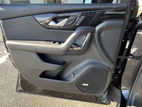 Used 2023 Chevrolet Blazer RS w/ Driver Confidence II Package image 8