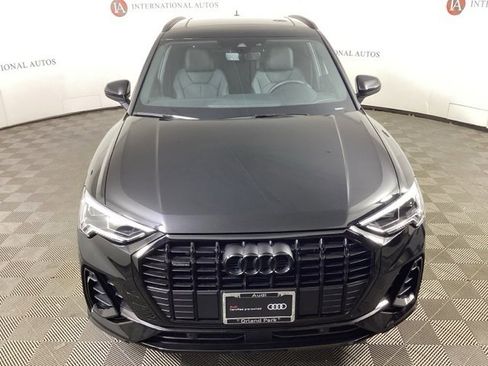 Certified 2025 Audi Q3 2.0T Premium w/ Convenience Package image 2