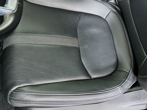 Used 2023 Honda Pilot EX-L image 19