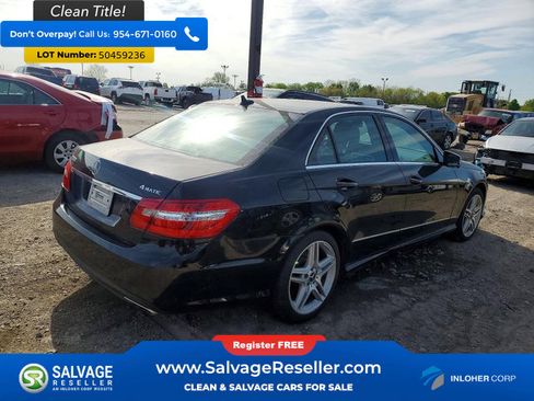 Used 2011 Mercedes-Benz E 550 4MATIC Sedan image 4