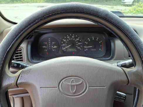 Used 1999 Toyota Camry FWD image 17