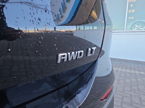 Used 2022 Chevrolet Equinox LT image 12