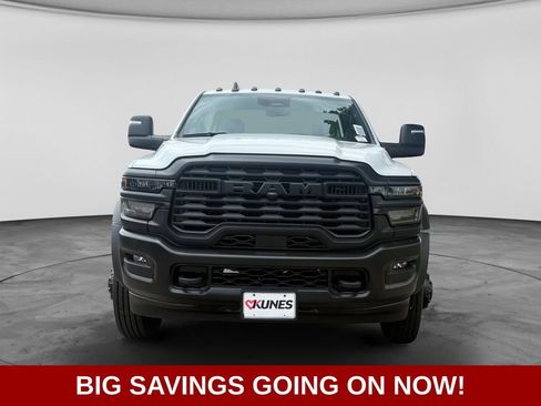 New 2026 RAM 4500 Tradesman AWD/4WD image 3