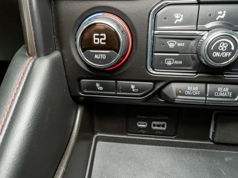 Used 2021 Chevrolet Tahoe RST w/ Luxury Package image 22