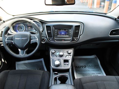 Used 2016 Chrysler 200 Limited FWD image 38