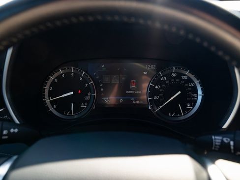 Used 2021 Toyota Highlander XSE image 12