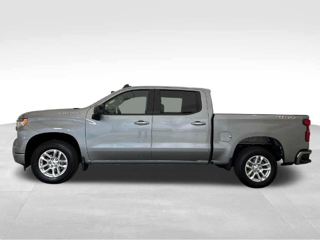 Used 2024 Chevrolet Silverado 1500 RST AWD/4WD image 2