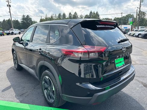 Used 2025 Nissan Rogue SV AWD/4WD image 5