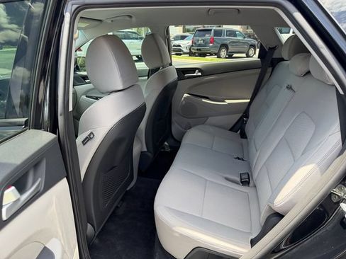 Used 2020 Hyundai Tucson Value FWD image 12