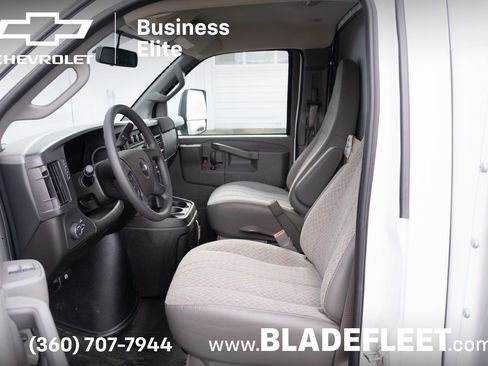 New 2024 Chevrolet Express 4500 w/ Power Convenience Package RWD image 20