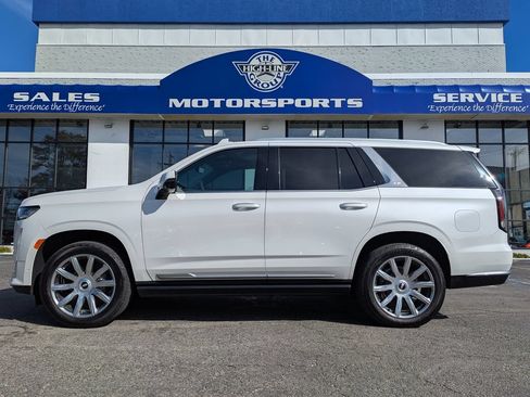 Used 2022 Cadillac Escalade Premium Luxury Platinum AWD/4WD image 1