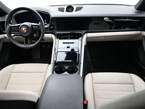 Certified 2026 Porsche Panamera 4 AWD/4WD image 27