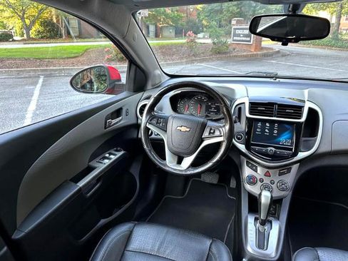 Used 2017 Chevrolet Sonic Premier image 28