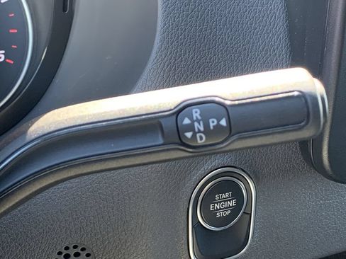 Used 2023 Mercedes-Benz Sprinter 2500 image 20