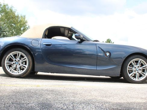 Used 2004 BMW Z4 3.0i RWD image 33