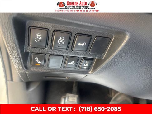 Used 2020 Nissan Pathfinder SL AWD/4WD image 53