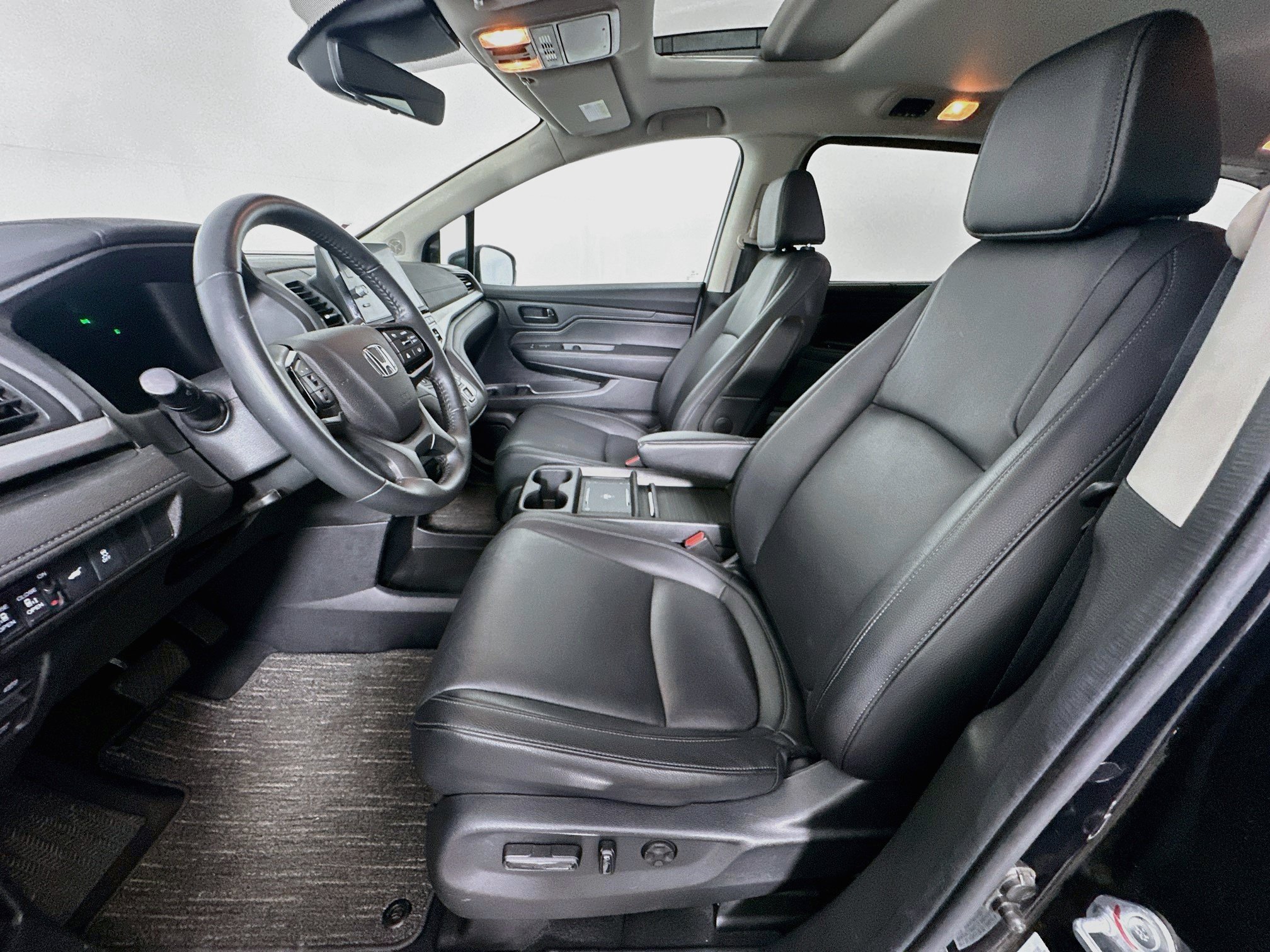 Used 2025 Honda Odyssey EX-L image 13