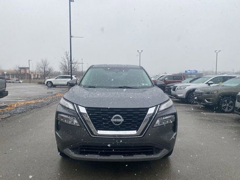 Used 2022 Nissan Rogue SV image 6