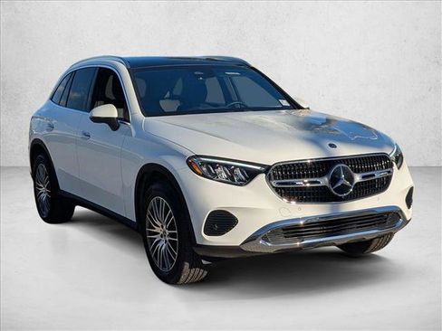 Used 2026 Mercedes-Benz GLC 300 4MATIC image 3