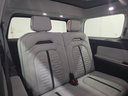 Used 2023 Rivian R1S Adventure AWD/4WD image 25