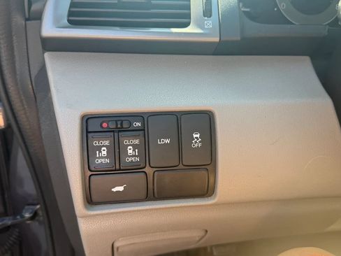 Used 2015 Honda Odyssey EX-L image 16