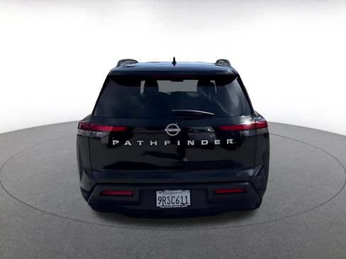 Used 2025 Nissan Pathfinder SV FWD image 12