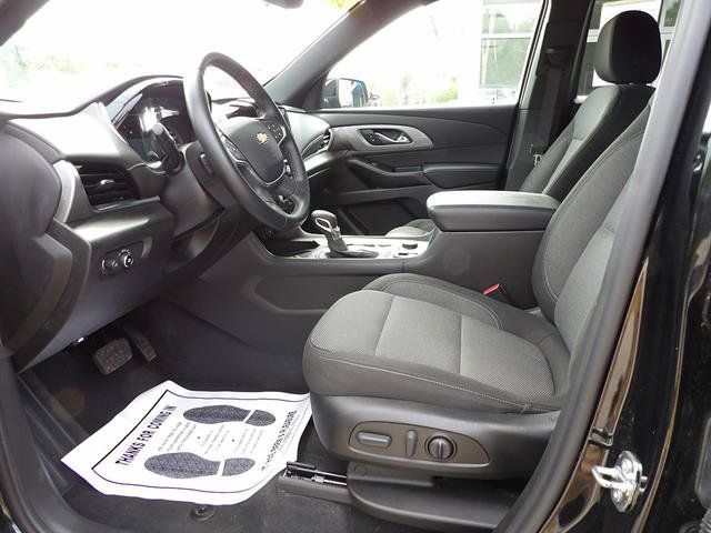 Certified 2023 Chevrolet Traverse LT w/ Rear Camera Mirror Package AWD/4WD image 14