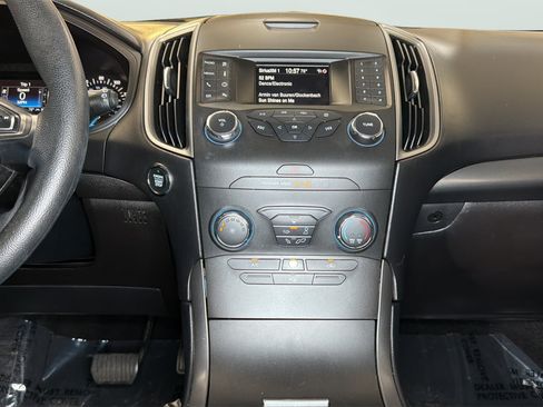 Used 2019 Ford Edge SE FWD image 15