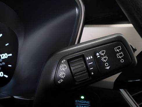 Used 2021 Ford Escape SE AWD/4WD image 16