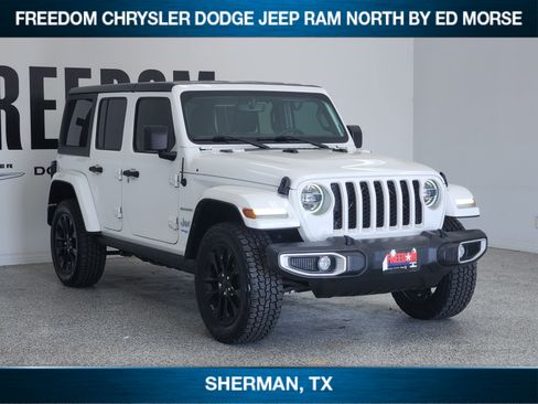 Used 2021 Jeep Wrangler Unlimited Sahara AWD/4WD image 2