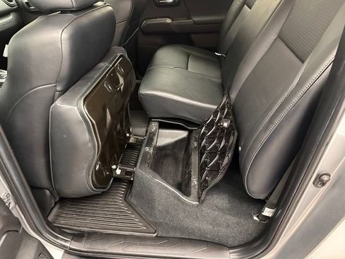 Used 2023 Toyota Tacoma TRD Off-Road w/ TRD Premium Off Road Package AWD/4WD image 20