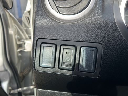 Used 2010 Suzuki Grand Vitara Limited image 25