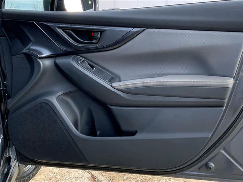 Used 2021 Subaru Crosstrek 2.5i Sport w/ Moonroof Package image 21