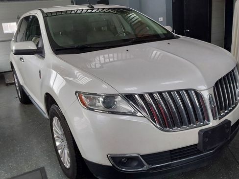 Used 2014 Lincoln MKX FWD image 7
