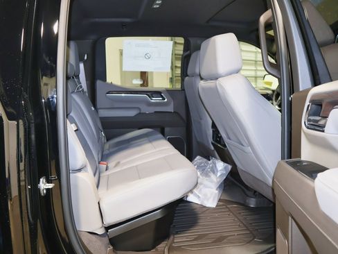 New 2026 GMC Sierra 1500 SLT w/ SLT Premium Plus Package image 28