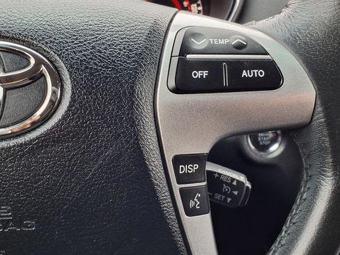 Used 2013 Toyota Highlander Limited FWD image 17