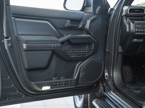 Used 2025 Toyota 4Runner TRD Off-Road Premium w/ Tow Technology Package AWD/4WD image 44