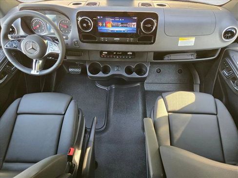 New 2025 Mercedes-Benz Sprinter 2500 image 11