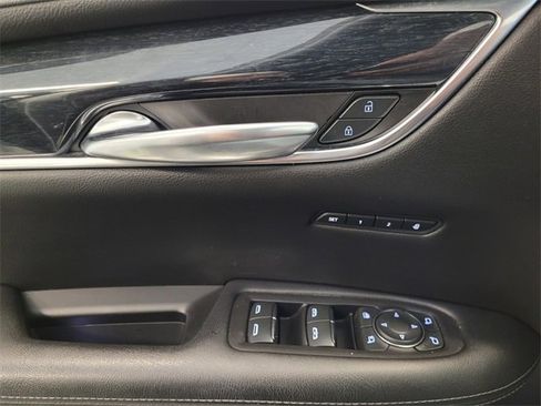 Used 2020 Cadillac XT5 Premium Luxury image 27