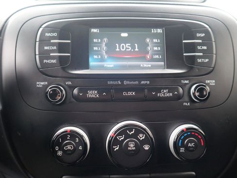 Used 2016 Kia Soul + image 56