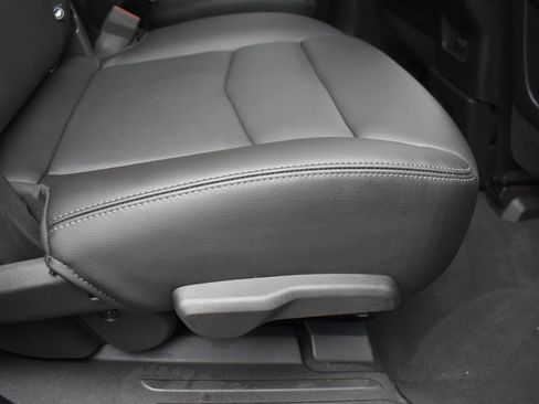 Certified 2024 Cadillac XT6 Premium Luxury w/ LPO, Floor Liner Package image 32