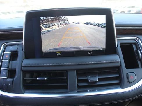 Used 2023 Chevrolet Tahoe Premier AWD/4WD image 27