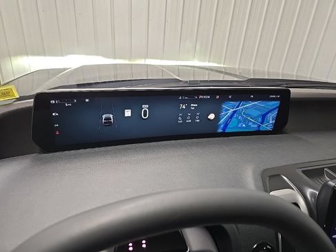 Certified 2025 Ford Expedition Active AWD/4WD image 26
